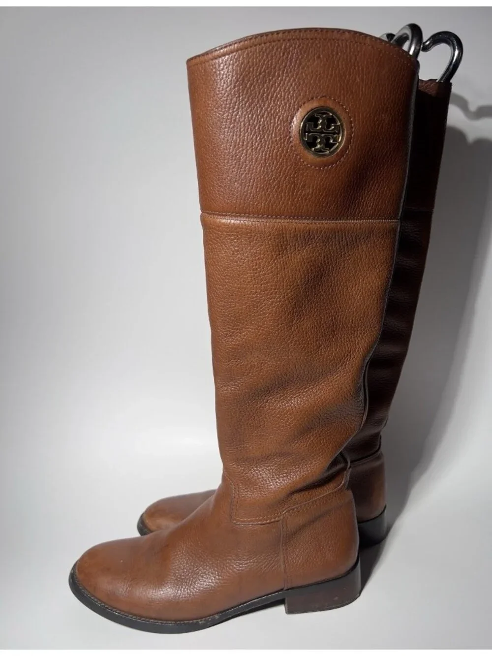 Tory Burch Junction Brown Pebbled Leather Riding Boots Size 8M Gold Logo